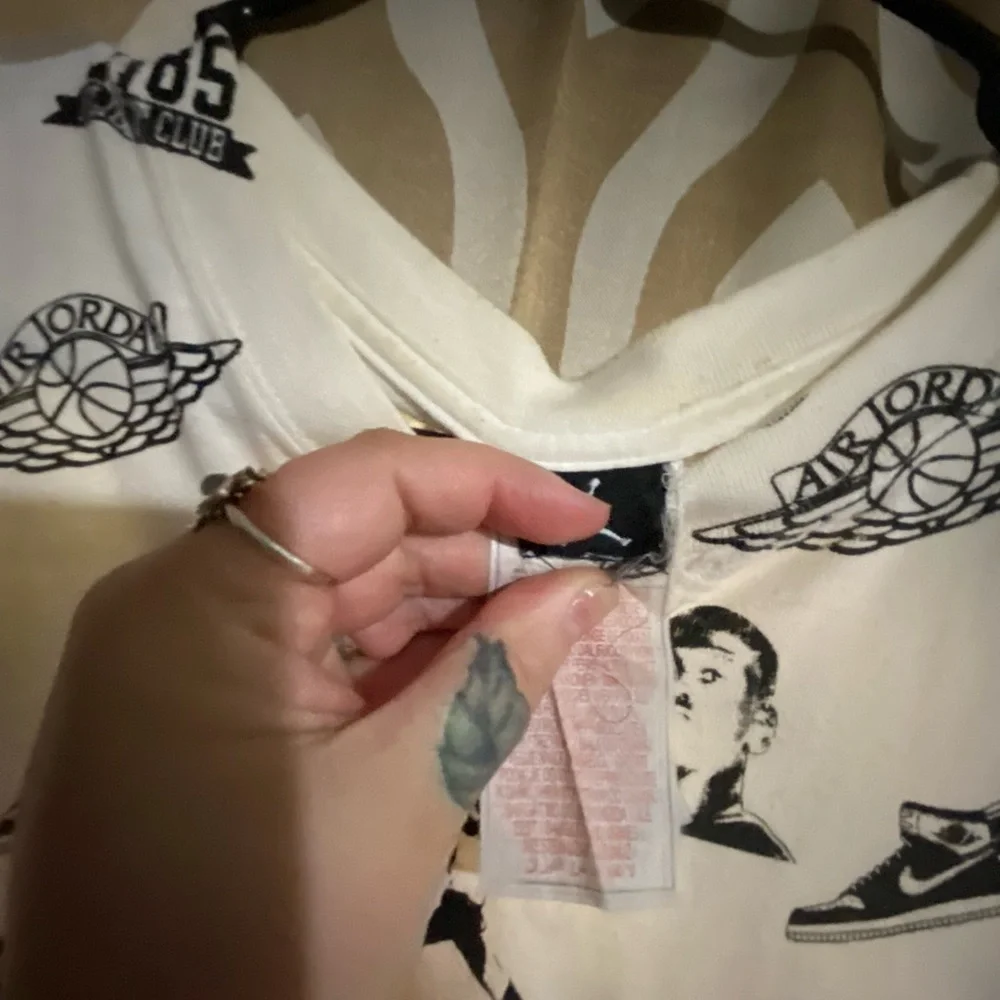 FINAL PRICE 
MENS Jordan shirt - Picture 9 of 9